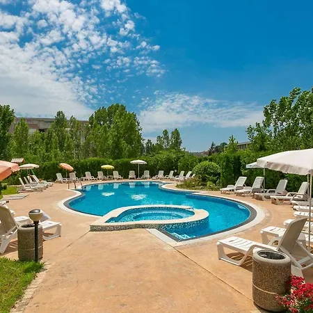 1bdr With Kitchen In Vip Zone Is Апартамент